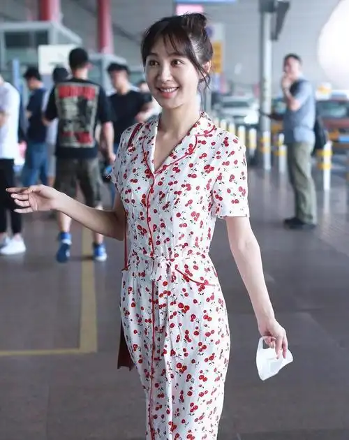 柔美可人曾柔李菲儿