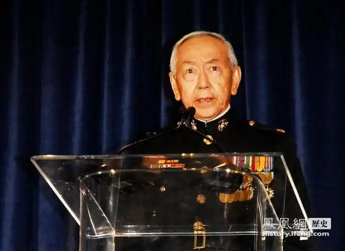 美华裔军官去世 曾喊"别开枪!我是中国人"(图)