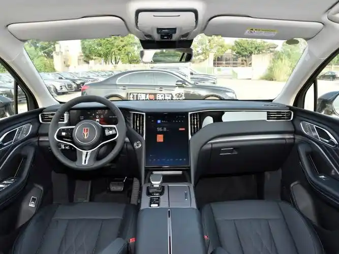 一汽红旗 红旗hs7 2023款 2.0t 自动两驱旗享版 六座