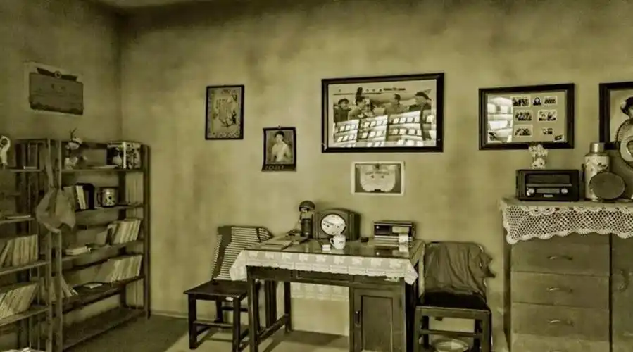 "到90年代中后期,商品房已经衍生出来,发达城市的设计师把领先的设计