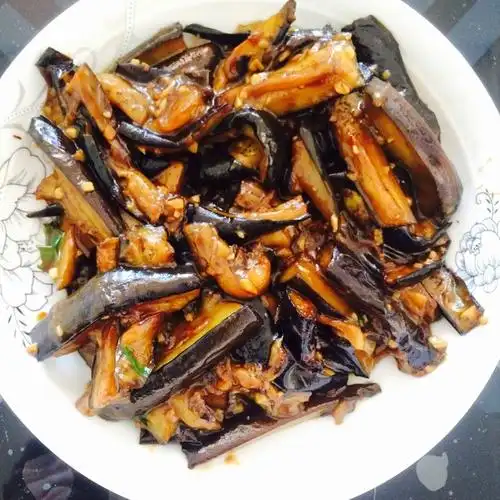 【家常红烧茄子的做法步骤图,怎么做好吃】healer姑娘小添添_下厨房