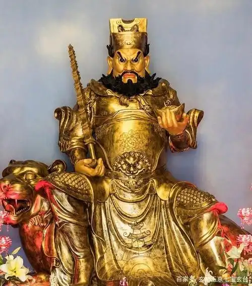 武财神玄坛真君赵元帅手里的金鞭和豁落猛吏王灵官元帅手里的金鞭