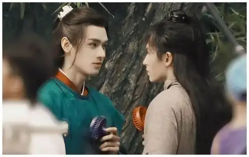 山河令男主撞脸成毅二人长相经历均相似都难逃真香定律