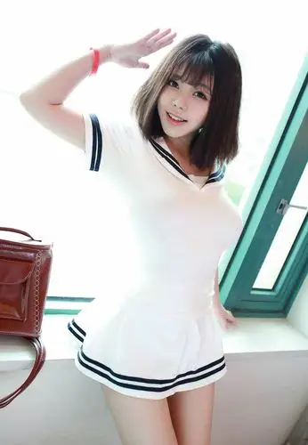 大胸美女刘飞儿私房性感写真