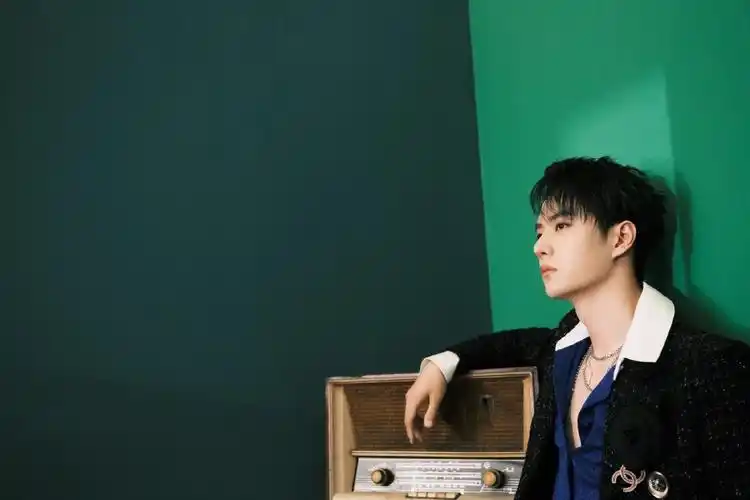 王一博乐华周年