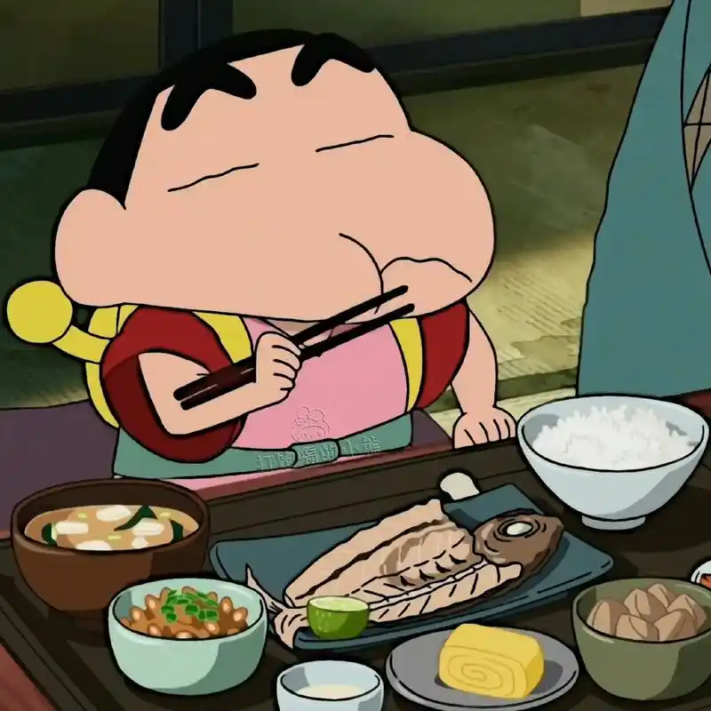 乖乖吃饭的小新~#蜡笔小新 #可爱卡通头像  - 抖音