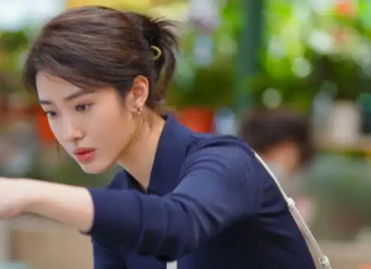 《欢乐颂3》露西摇身一变成经理,霸气免职李勋,狂扇李勋出恶气