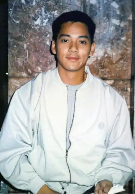 对于现在的年轻人来说,莫少聪这个名字或许会感觉有点陌生.