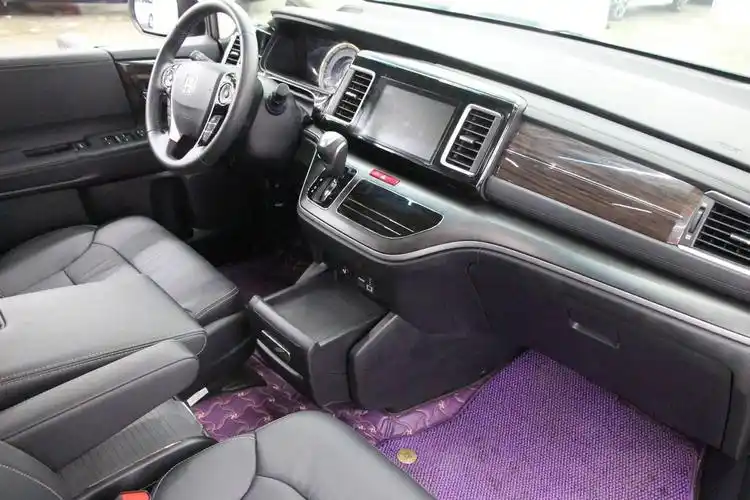 【武汉】2018年7月 本田 艾力绅 2016款 2.4l cvt豪华版 自动档