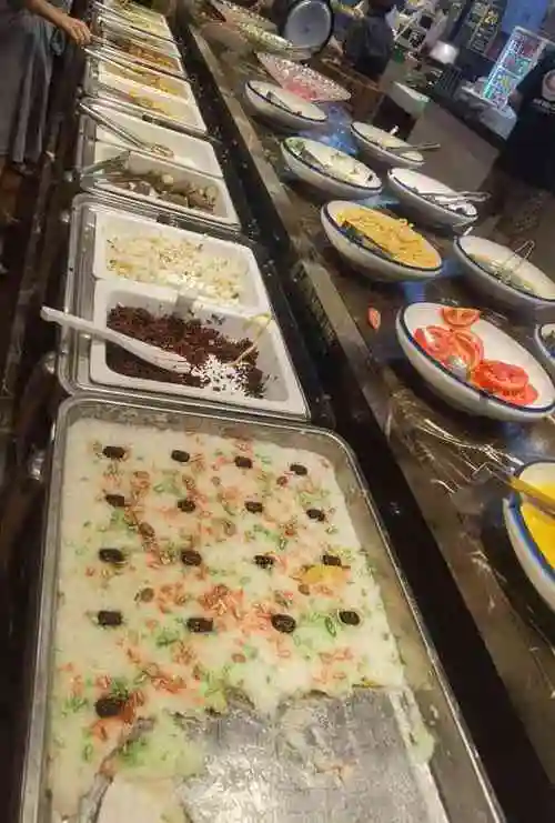 素满香·素食自助餐(西安·民乐园店)-"93纯素食自助餐厅在西安不多