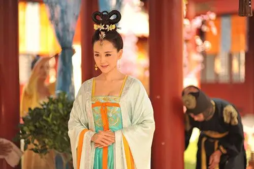 《武媚娘传奇》浙江开播 张定涵被赞古装女神