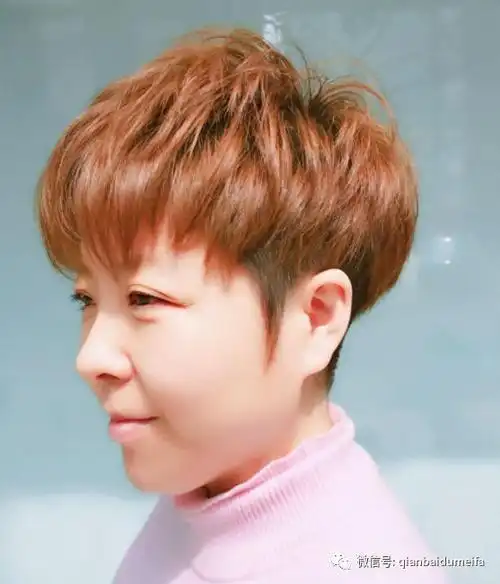 短发纹理烫发型