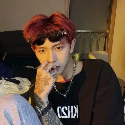 男头帅气会在某个瞬间想起我吗