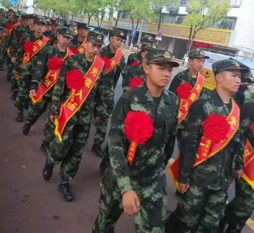 2019年度崇义县欢送新兵入伍大会