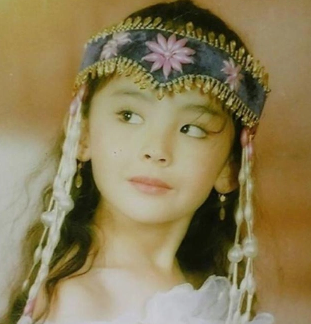 看明星"小时候照片"猜名字,我只认出了晓明哥,全认识的是大神