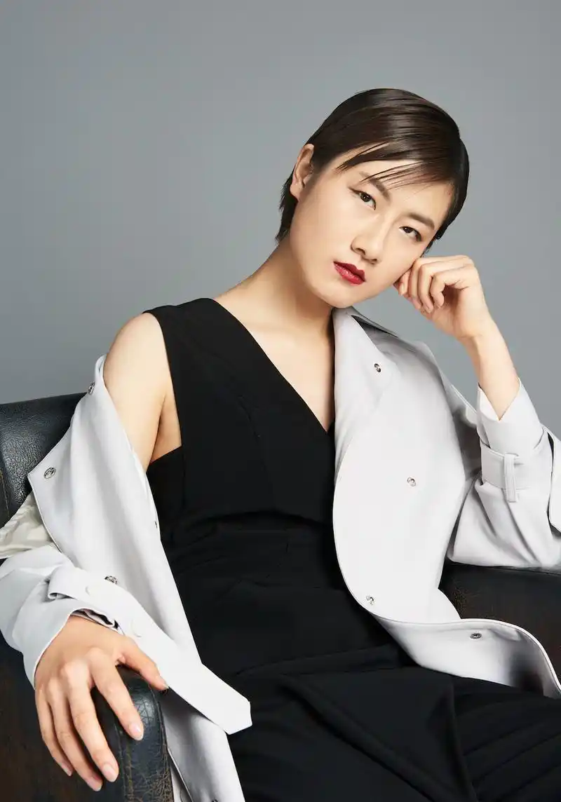 "乒坛一姐"丁宁宣布退役,开启自己的北大之旅,队友祝早日脱单