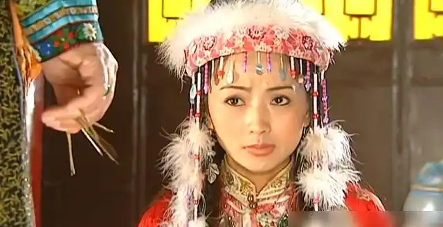 含香私奔后幸福吗她被欺辱只剩一件衣服时还记得皇帝说了啥