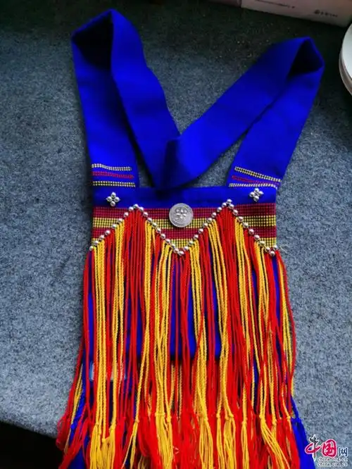 流淌在指尖佤族的传统非遗技艺佤族织锦