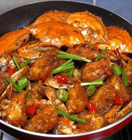 《香辣蟹:一道唤醒味蕾的佳肴》_螃蟹_食用_蟹肉