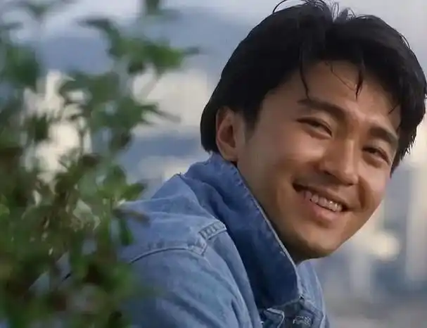 这一天,所有影迷的目光都聚焦在一位传奇的身上——周星驰