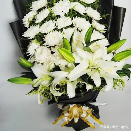 沉痛悼念二叔李日生老人仙逝,侄女婿携全家叩拜二叔