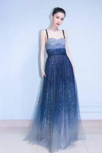 让人叹为观止的dior星空裙!你也应该有一件!