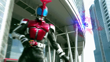 问以下图是哪一部假面骑士里的!