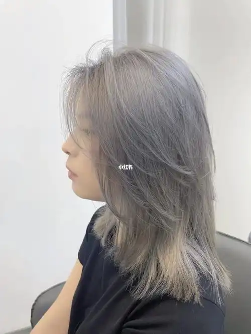 夏天 你们要的浅色系发色