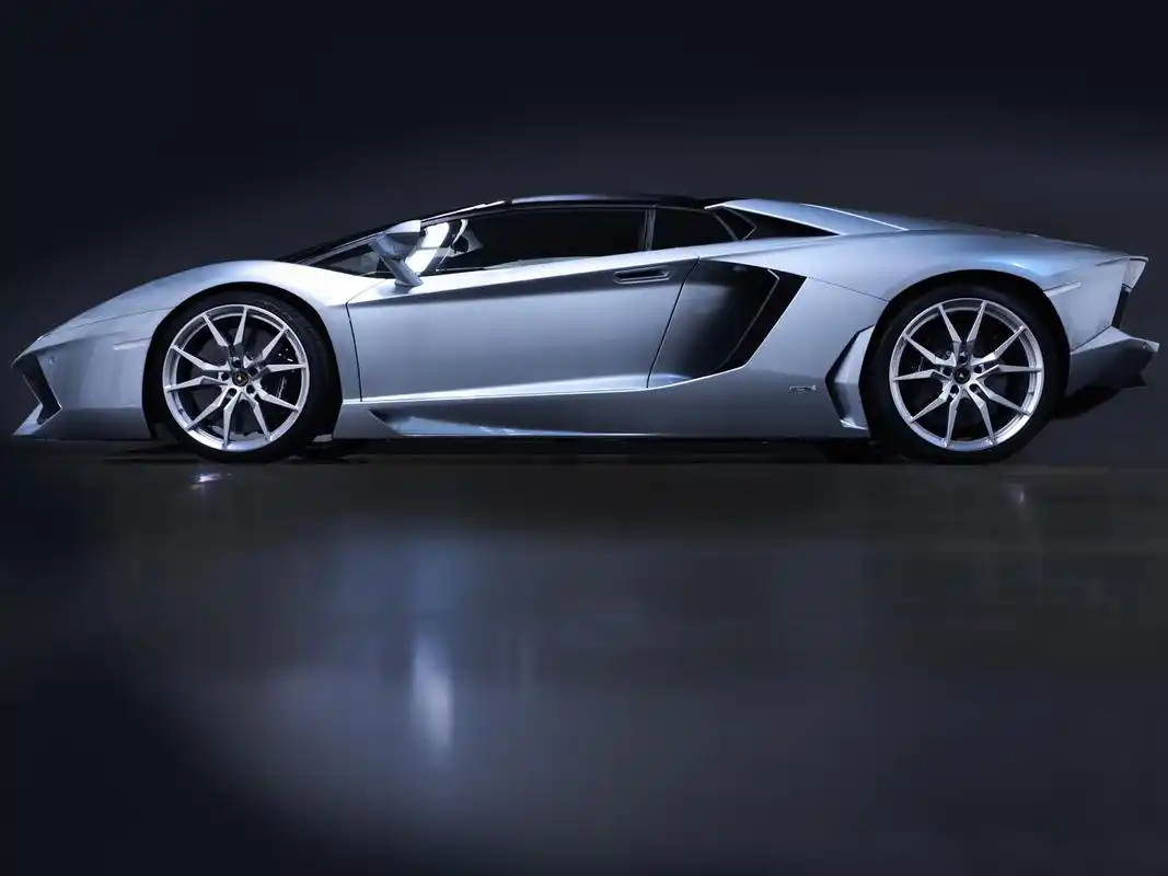 兰博基尼aventador lp700   roadster, 50周年纪念版,侧面