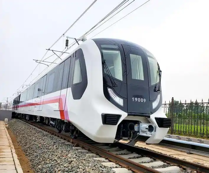 中车轨道交通装备产业园在京开园北京轨道交通19号线首列车下线