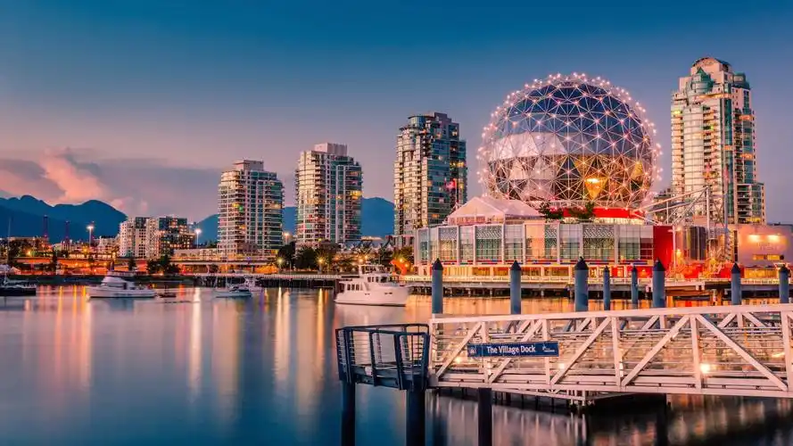 加拿大温哥华唯美的城市风景桌面壁纸下载