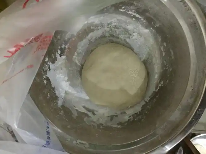朱若彤同学的面粉发酵实验