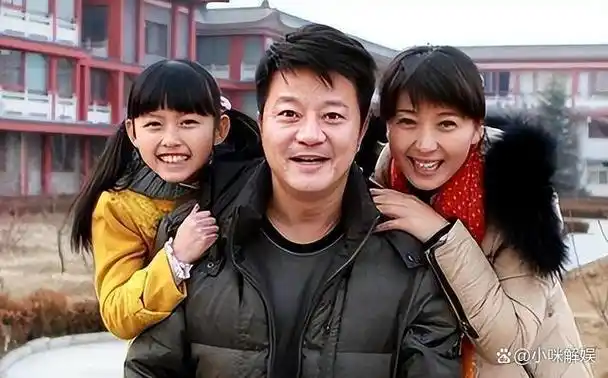 国家一级演员闫学晶曾亲手拔掉父亲氧气管今与二婚老公很幸福