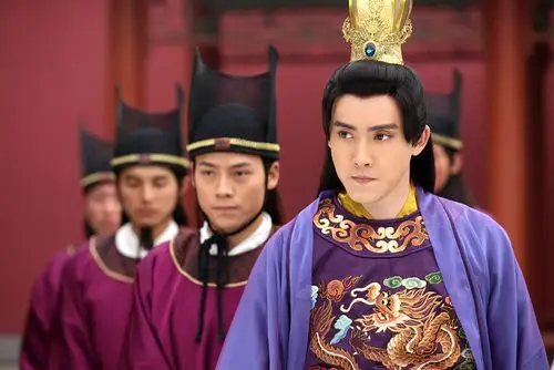 张睿《英雄诀》最帅朱允炆上线 携手宁静上演宫廷恋