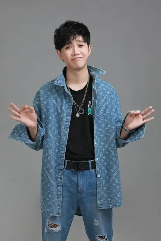 从男孩到男人,郭聪明发布新歌《人生大事》,深情诠释成长心事