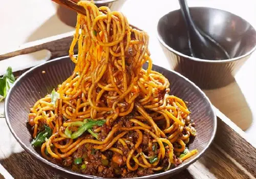 自制炸酱面,牢记3点,保证酱汁浓稠又香又入味,吃着一点都不腻