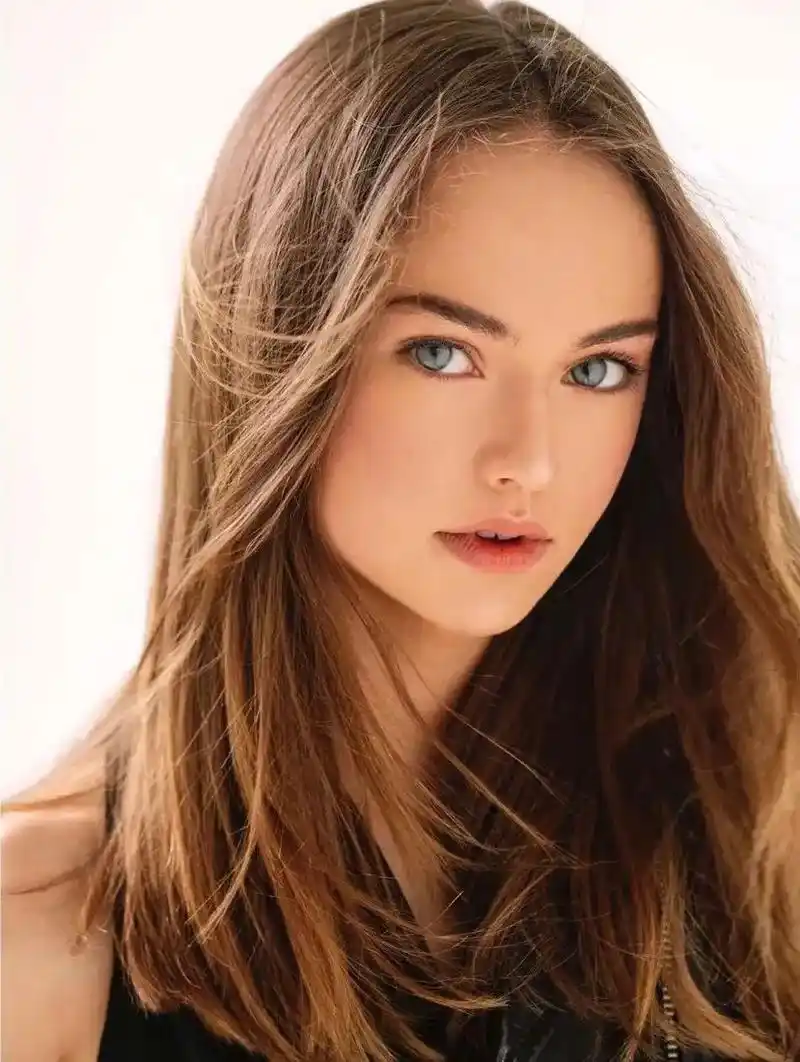 "世界第一美少女"长大了!网友惊喜:没长残!更有气质了