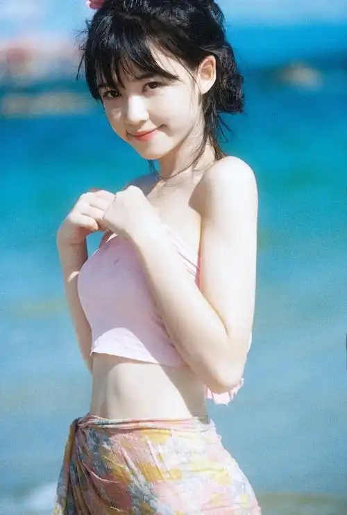 温柔的海风,甜甜的少女,笑容可人治愈系美少女海边浪漫写真图集