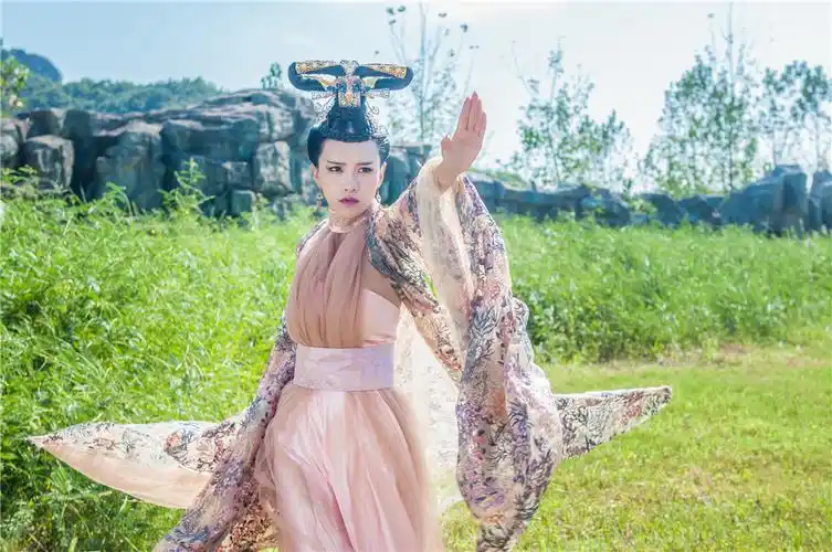 铁扇公主黄一琳大闹孙悟空首演古装造型72变引期待