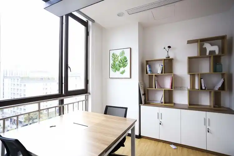 单人办公室创意书架设计装修效果图