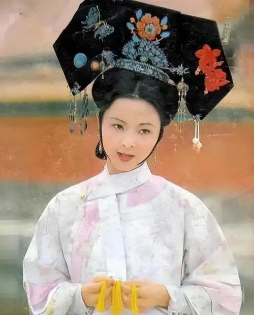 她在生命最后时刻,执意包机从美回国,5天后在故土安详离去