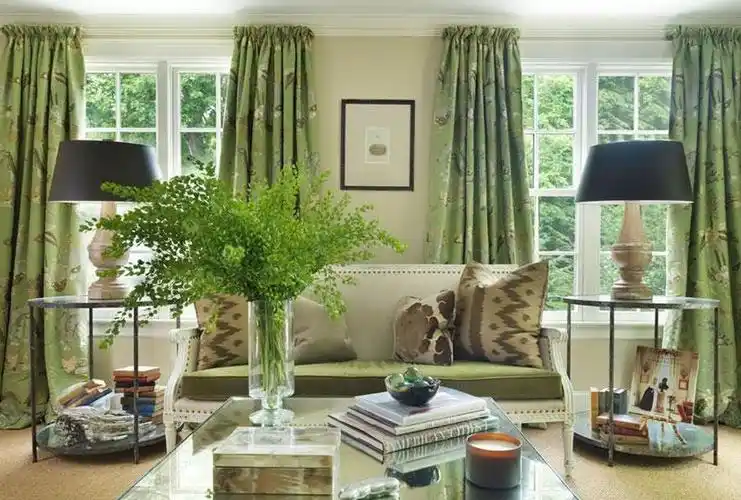 我家的美的电热水器60升的二十四小时一直通电是不是很费电