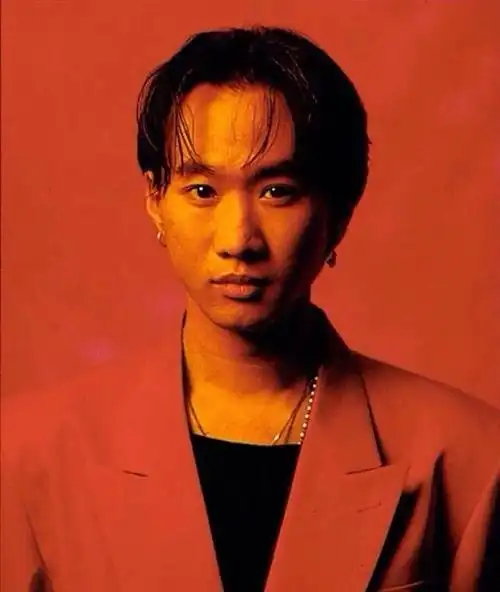 "音乐灵魂"黄家驹,在他最厌恶的枷锁里死亡,真是莫大的悲哀