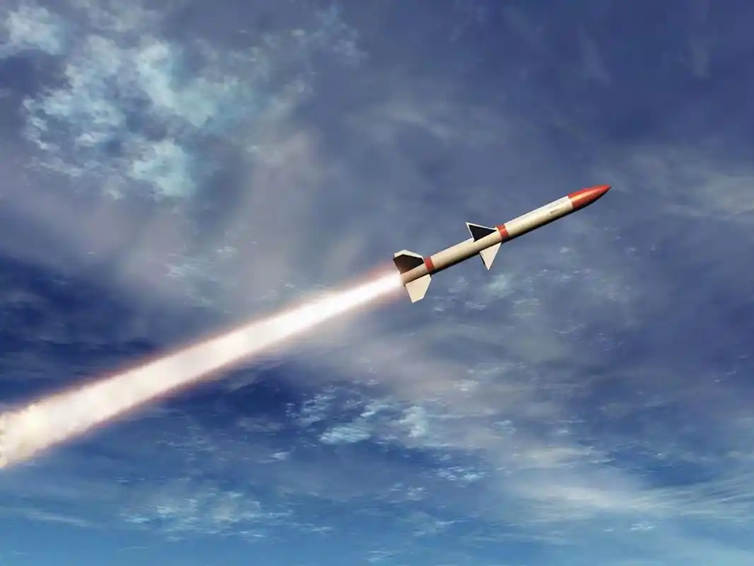 1958年浙江一老农耕地意外发现响尾蛇导弹苏联竟想分一杯羹