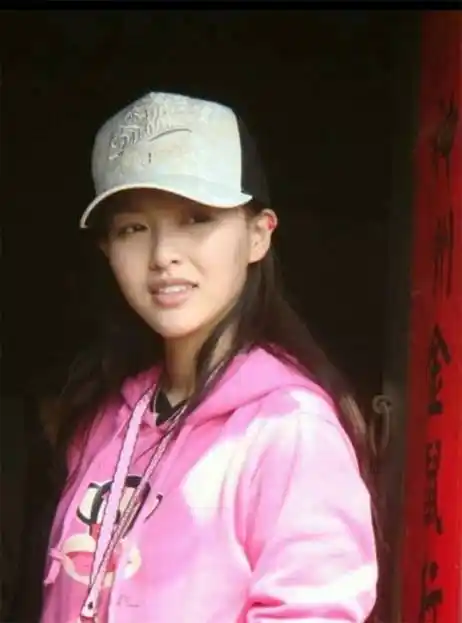 唐嫣成名前素颜长这样,难怪罗晋这么喜欢她