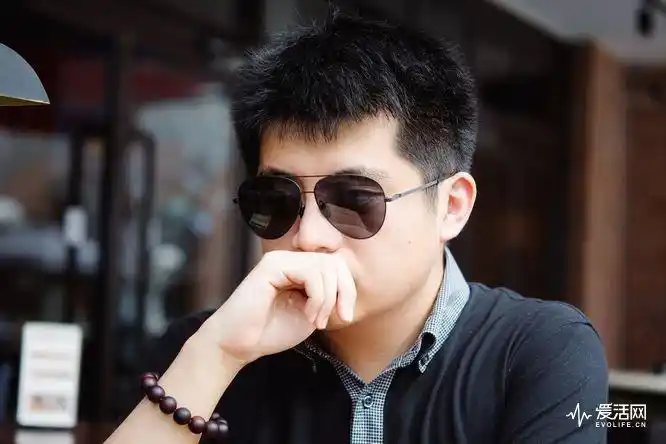 小米ts偏光太阳镜不光有型有款 还能自动修复划痕