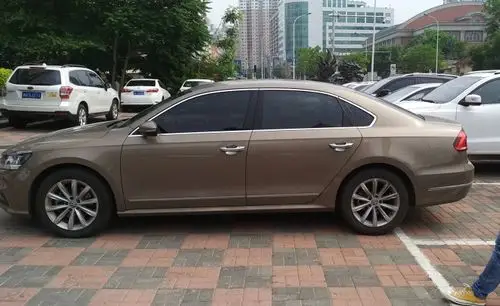 大众-帕萨特 2017款 260tsi dsg尊荣版