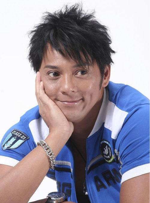 莫少聪(中国香港演员)_尚可名片