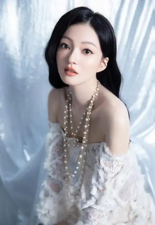 遭亲妈陷害,被卷走1亿财产,41岁的张韶涵终于逆袭了