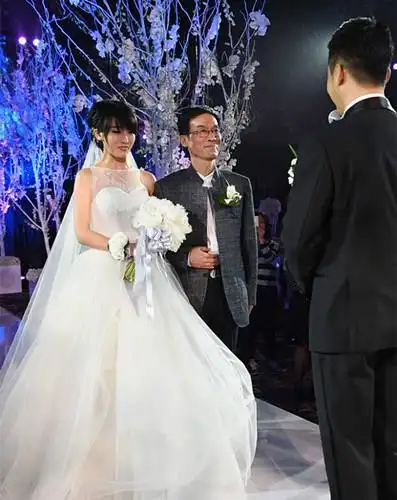 【图】谢楠婚礼伴娘为什么是郑爽 石头和王诗龄当花童